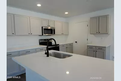 8640 N 68th Drive, Peoria, AZ 85345 - Photo 8
