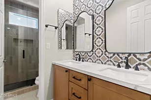 3948 E Parkside Ln, Phoenix, AZ 85050 - Photo 34