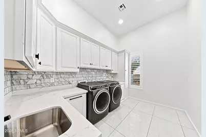 13917 W Indian Springs Road, Goodyear, AZ 85338 - Photo 42