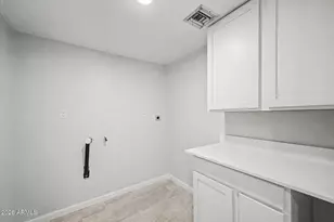 2425 W Papago St, Phoenix, AZ 85009 - Photo 28