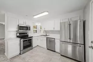 2425 W Papago St, Phoenix, AZ 85009 - Photo 14
