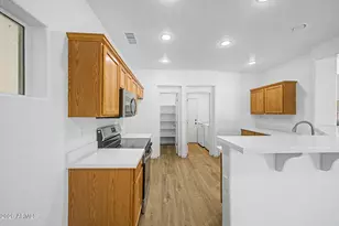 44122 W Cypress Ln, Maricopa, AZ 85138 - Photo 10