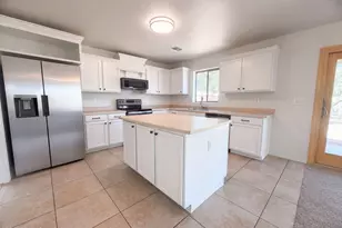 544 E Christopher St, San Tan Valley, AZ 85140 - Photo 2