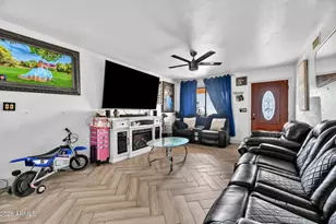 3010 W Villa Rita Dr, Phoenix, AZ 85053 - Photo 8