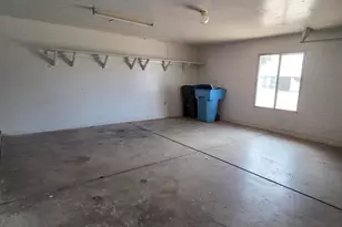 3740 W Redfield Rd, Phoenix, AZ 85053 - Photo 12