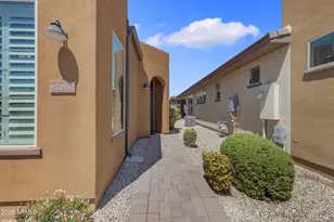 708 E Cobble Stone Dr, Queen Creek, AZ 85140 - Photo 4