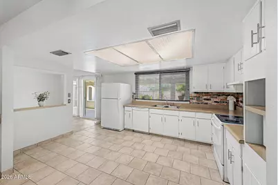 3327 W Mountain View Road, Phoenix, AZ 85051 - Photo 12