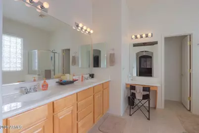 946 S Parkcrest Street, Gilbert, AZ 85296 - Photo 18