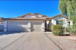 946 S Parkcrest St, Gilbert, AZ 85296 - Photo 1