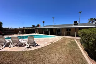 3421 E Paradise Dr, Phoenix, AZ 85028 - Photo 4