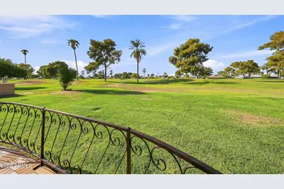 10734 W Hatcher Road, Sun City, AZ 85351 - Photo 30