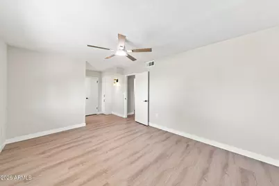 10734 W Hatcher Road, Sun City, AZ 85351 - Photo 26