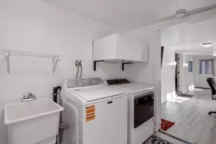 6534 W Sunnyslope Ln, Glendale, AZ 85302 - Photo 12
