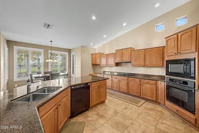 24320 S Lakeway Circle SW, Sun Lakes, AZ 85248 - Photo 8