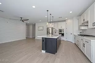 26428 N Thornhill Dr, Peoria, AZ 85383 - Photo 16
