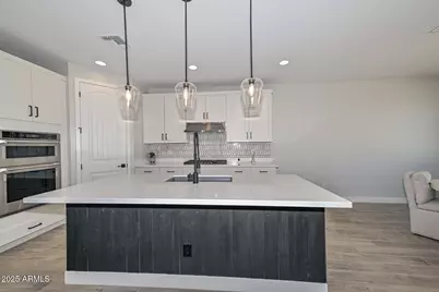 26428 N Thornhill Drive, Peoria, AZ 85383 - Photo 2