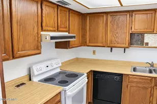5233 W Mountain View Rd, Glendale, AZ 85302 - Photo 16