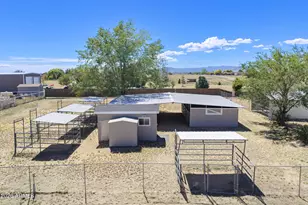 11565 N Antelope Mdws Dr, Prescott Valley, AZ 86315 - Photo 2