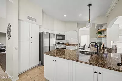 11010 W Crimson Lane, Avondale, AZ 85392 - Photo 14