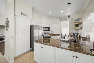 11010 W Crimson Ln, Avondale, AZ 85392 - Photo 14