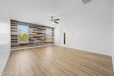 9210 W Vermont Avenue, Glendale, AZ 85305 - Photo 14