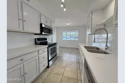 936 E Flint Street, Chandler, AZ 85225 - Photo 10