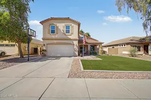 1892 E Shannon St, Gilbert, AZ 85295 - Photo 2