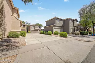 4038 E Melinda Ln, Phoenix, AZ 85050 - Photo 2