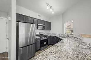 4038 E Melinda Ln, Phoenix, AZ 85050 - Photo 12