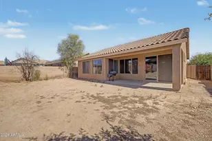 17522 W Lavender Ln, Goodyear, AZ 85338 - Photo 32