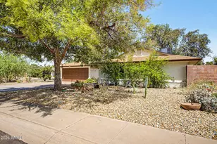 11831 N 29th St, Phoenix, AZ 85028 - Photo 4