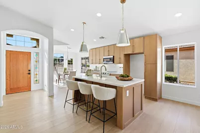 22811 N 24th Place, Phoenix, AZ 85024 - Photo 2