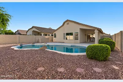 22811 N 24th Place, Phoenix, AZ 85024 - Photo 32