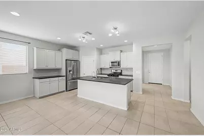 25932 W Quail Avenue, Buckeye, AZ 85396 - Photo 12