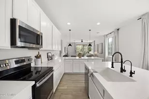 1671 E Dogwood Ln, Gilbert, AZ 85295 - Photo 8