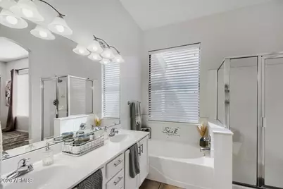 22022 N 34th Lane, Phoenix, AZ 85027 - Photo 18