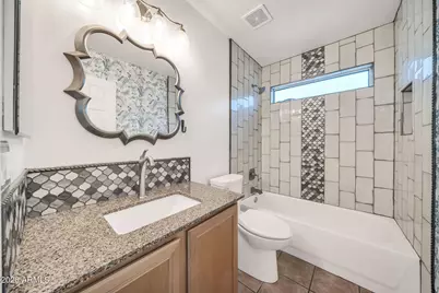 10817 W Almeria Road, Avondale, AZ 85392 - Photo 28
