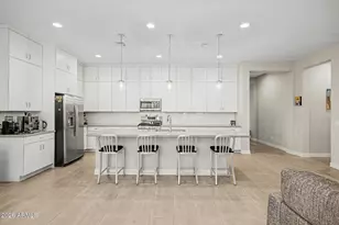 3131 E Alicia Dr, Phoenix, AZ 85042 - Photo 14