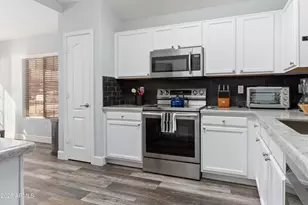 15472 W Mescal St, Surprise, AZ 85379 - Photo 2
