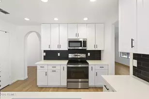 14657 N 91st Ln, Peoria, AZ 85381 - Photo 8