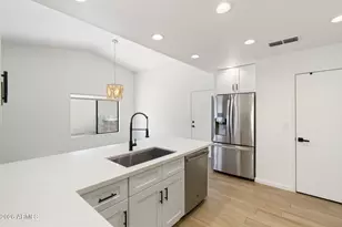 14657 N 91st Ln, Peoria, AZ 85381 - Photo 12