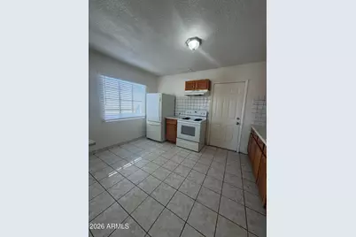 7221 N 26th Drive, Phoenix, AZ 85051 - Photo 6