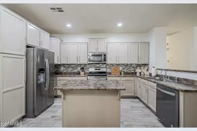 18211 W Eva Street, Waddell, AZ 85355 - Photo 12