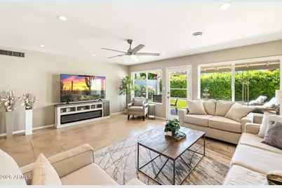 4710 N 78th Street, Scottsdale, AZ 85251 - Photo 1