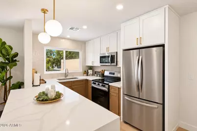 5306 S Farmer Avenue, Tempe, AZ 85283 - Photo 1