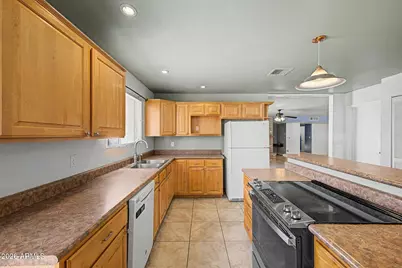 3944 W Redfield Road, Phoenix, AZ 85053 - Photo 8