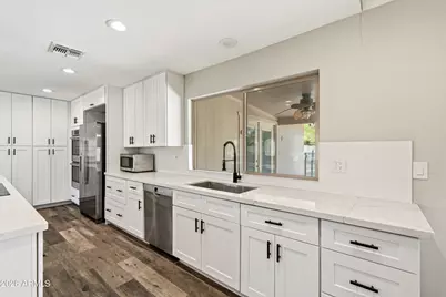 5227 E Paradise Lane, Scottsdale, AZ 85254 - Photo 10