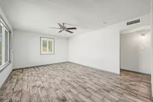 334 W Riviera Dr, Tempe, AZ 85282 - Photo 10