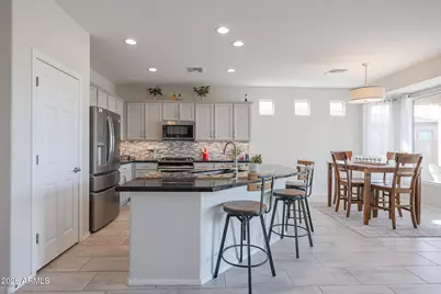 16768 S 180th Drive, Goodyear, AZ 85338 - Photo 4