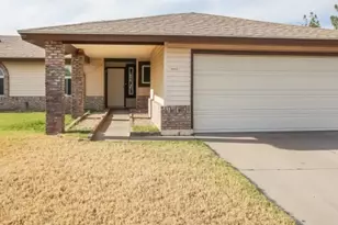 18433 N 2nd Dr, Phoenix, AZ 85023 - Photo 1
